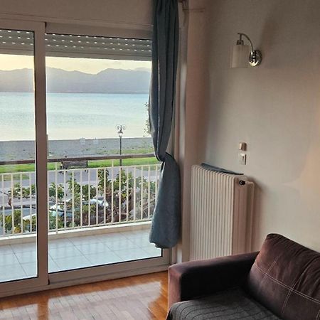 Nafpaktos Beach House Sea View Apartment First Floor Kültér fotó