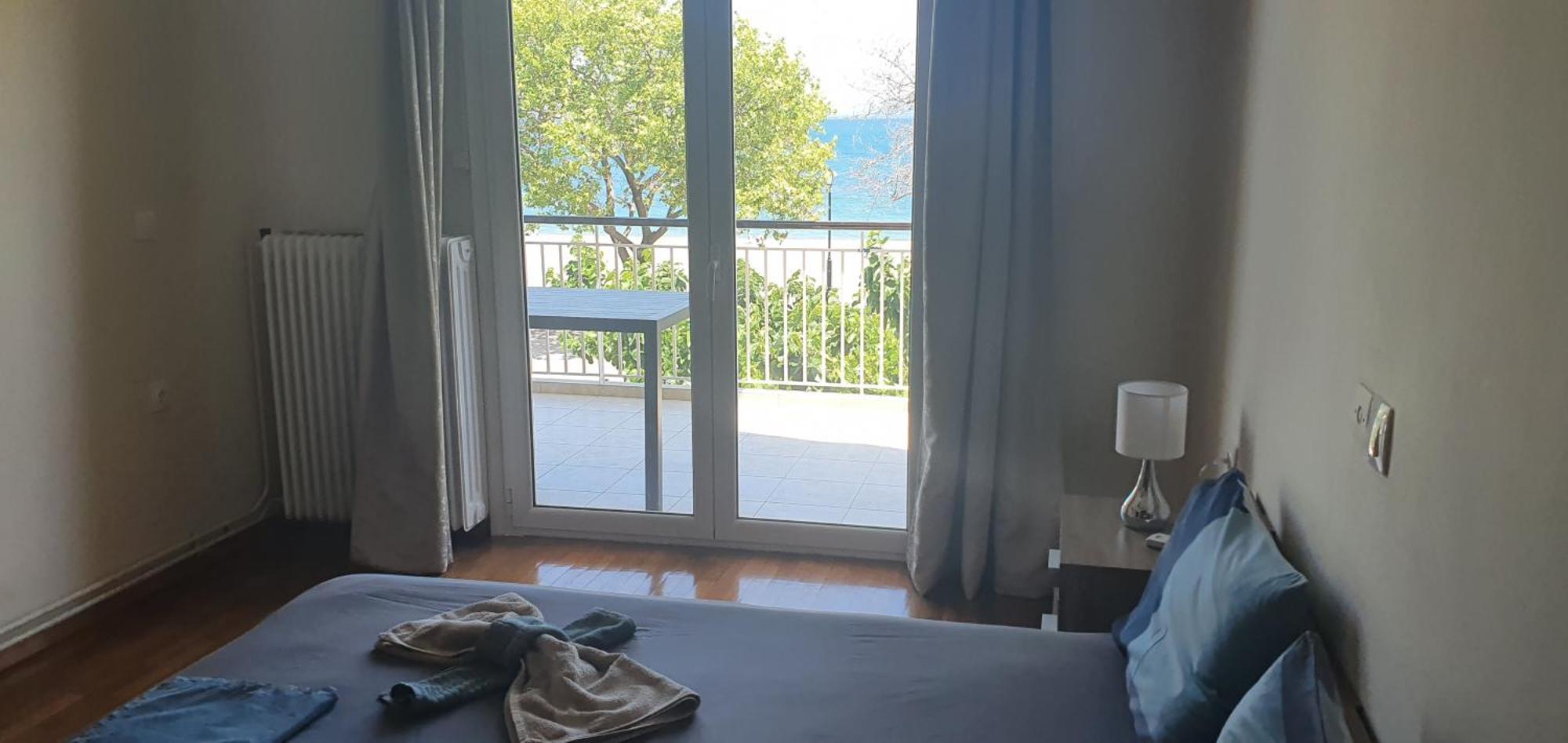 Nafpaktos Beach House Sea View Apartment First Floor Kültér fotó