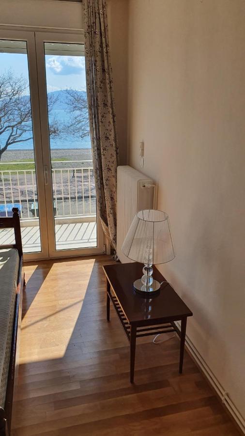 Nafpaktos Beach House Sea View Apartment First Floor Kültér fotó