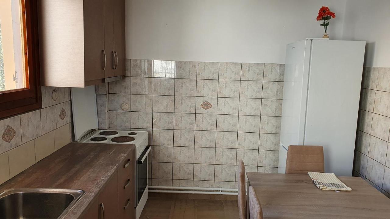 Nafpaktos Beach House Sea View Apartment First Floor Kültér fotó