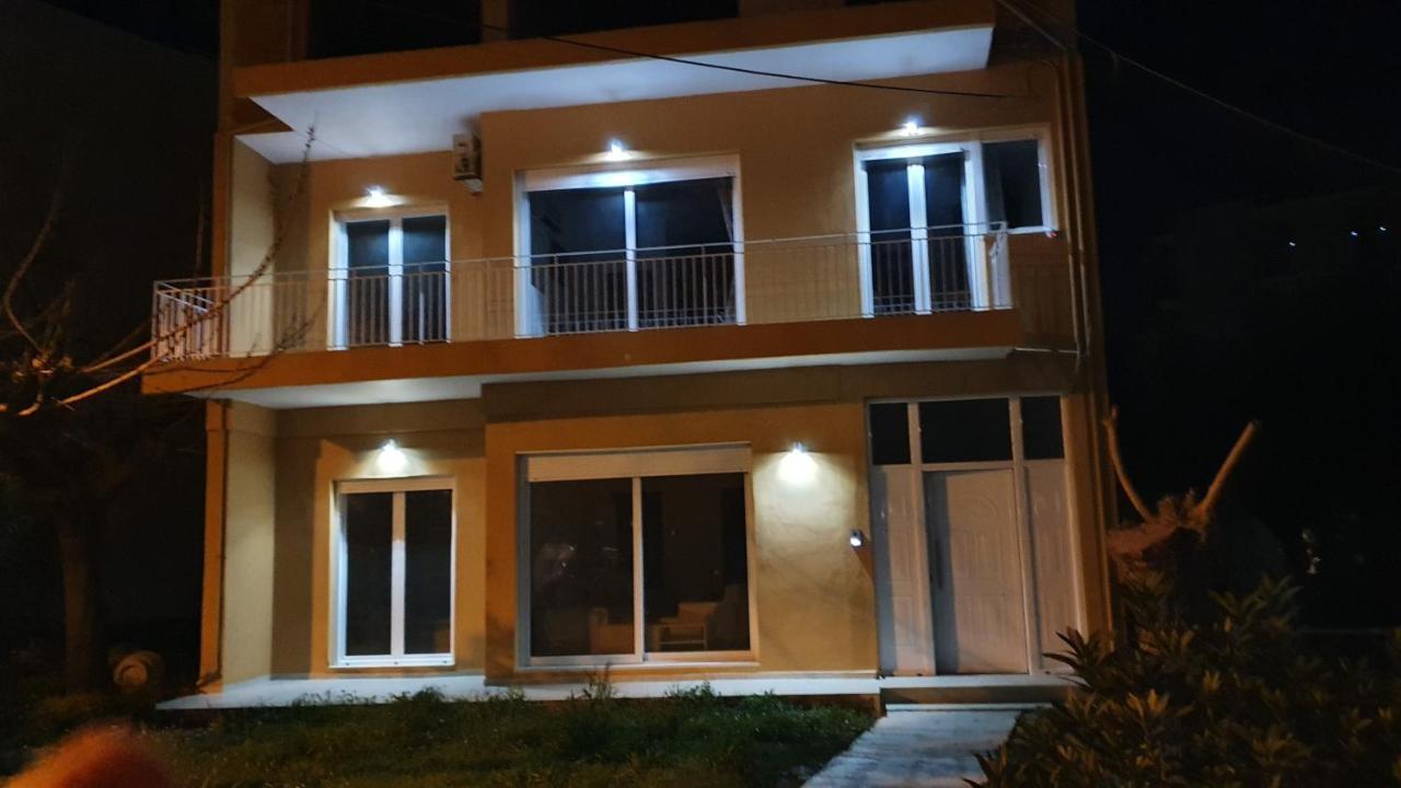 Nafpaktos Beach House Sea View Apartment First Floor Kültér fotó