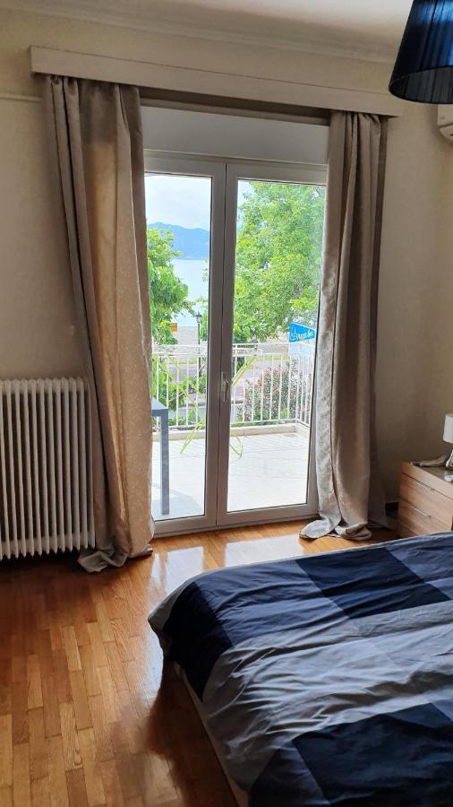 Nafpaktos Beach House Sea View Apartment First Floor Kültér fotó